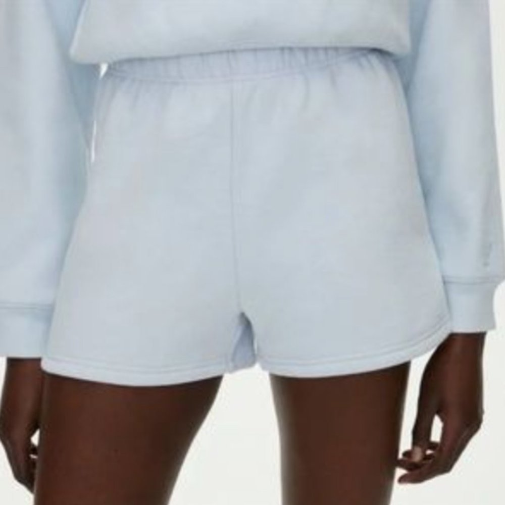 NWT Aritzia Cozy Fleece Perfect Hi-Rise 3'' Sweatshorts